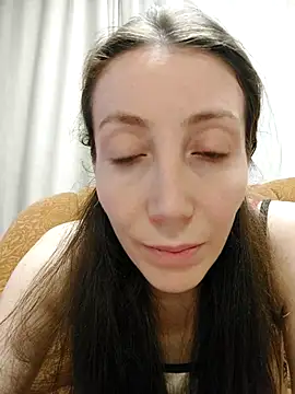 Snapshot of HellaryTourent chatting on February 2026 04:47:02 PM HellaryTourent online show from February 2026 04:47:02 PM