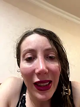 HellaryTourent online show from January 2026 04:10:01 PM