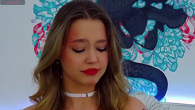 EvaMenders online show from October 2025 04:19:02 PM