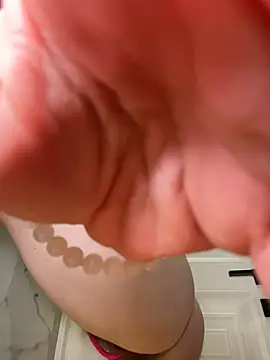 Bambi-Live online show from March 2026 06:35:04 PM