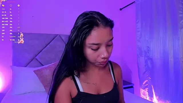 MissPocahontass online show from September 2025 11:49:01 AM