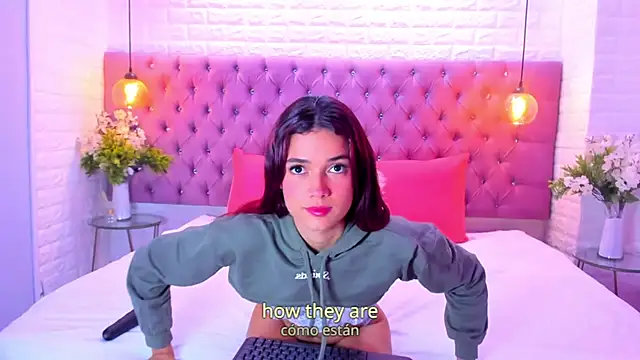 Snapshot of amber_sparkle chatting on September 2025 12:42:02 PM amber sparkle online show from September 2025 12:42:02 PM