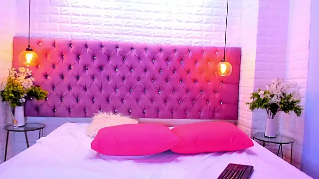 Snapshot of amber_sparkle chatting on September 2025 12:34:02 PM amber sparkle online show from September 2025 12:34:02 PM