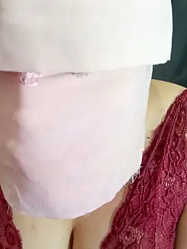 Queen-15 online show from March 2026 12:55:02 AM