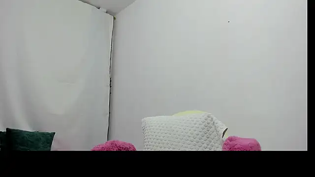 Sandy-13 online show from October 2025 08:22:01 AM