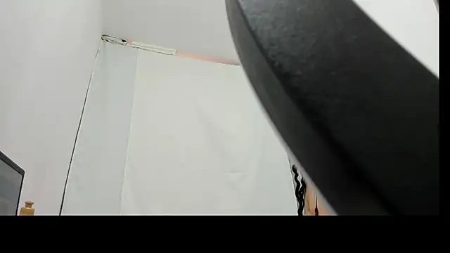 Sandy-13 online show from November 2025 11:05:01 AM