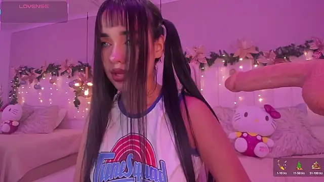 Snapshot of Rachell_Ross_ chatting on December 2025 08:14:02 PM Rachell Ross online show from December 2025 08:14:02 PM