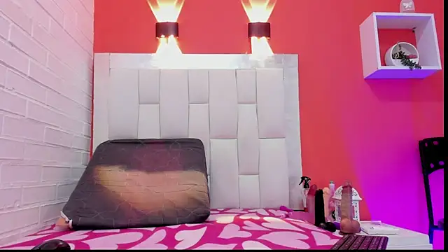 Snapshot of Horny_ebonys chatting on November 2025 08:12:02 PM Horny ebonys online show from November 2025 08:12:02 PM