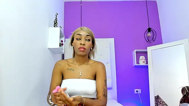 Horny ebonys online show from September 2025 07:57:01 PM