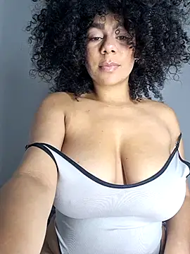 Yerystar online show from September 2025 12:00:02 AM