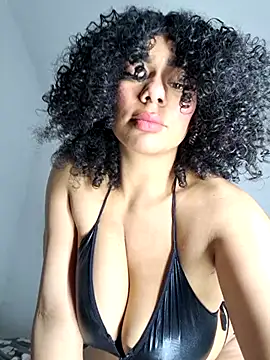 Yerystar online show from October 2025 11:05:01 PM