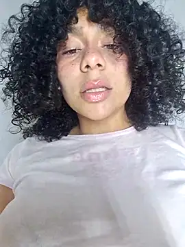 Yerystar online show from October 2025 08:21:02 PM