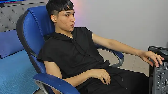 SamBlack  online show from March 2026 12:22:02 PM