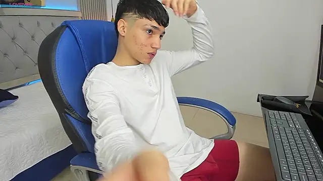 SamBlack  online show from March 2026 12:32:02 PM