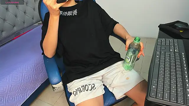 Snapshot of SamBlack_ chatting on February 2026 12:32:01 PM SamBlack online show from February 2026 12:32:01 PM