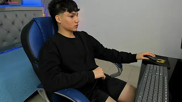 SamBlack  online show from May 2026 01:27:01 PM