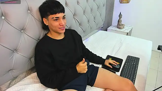 SamBlack  online show from September 2025 02:00:02 PM