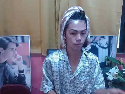 Snapshot of miss_carlas chatting on November 2025 10:25:02 PM miss carlas online show from November 2025 10:25:02 PM