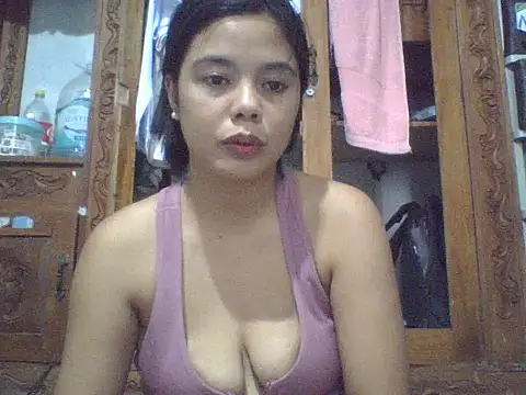 Snapshot of sweet_heaven00 chatting on March 2026 01:48:01 AM sweet heaven00 online show from March 2026 01:48:01 AM