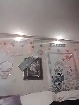 BonnienClyde5421 online show from February 2026 07:25:01 PM