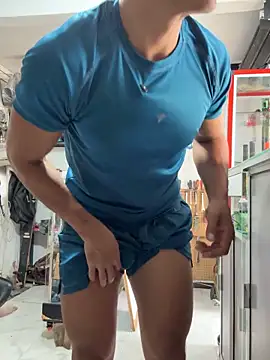 Snapshot of Terra-22cm chatting on November 2025 03:15:01 PM Terra-22cm online show from November 2025 03:15:01 PM