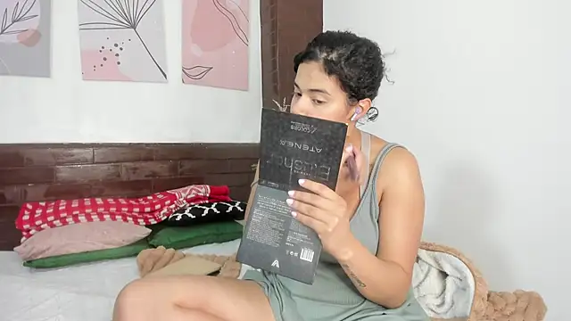 ATENA JB online show from February 2026 10:00:02 PM