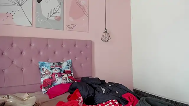 ATENA JB online show from December 2025 06:20:02 PM