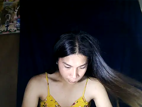 Snapshot of Asian_PrettyAle chatting on October 2025 04:25:02 AM Asian PrettyAle online show from October 2025 04:25:02 AM