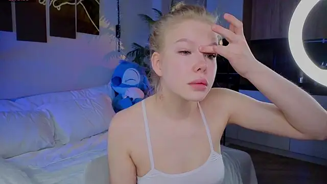 emilyshepar d online show from April 2026 01:52:02 AM