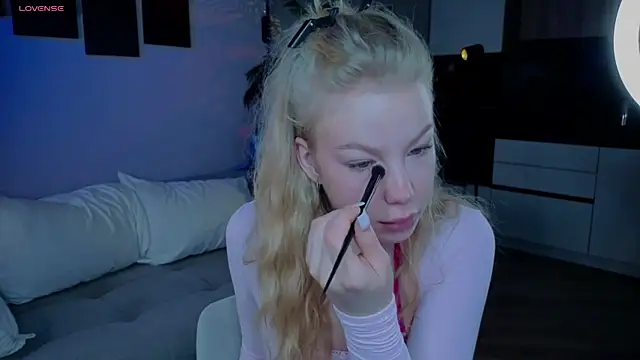 emilyshepar d online show from June 2026 02:44:02 AM