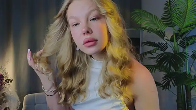 Snapshot of emilyshepar_d chatting on October 2025 01:53:02 AM emilyshepar d online show from October 2025 01:53:02 AM