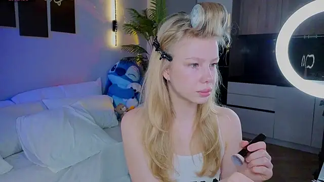 emilyshepar d online show from May 2026 02:05:01 AM