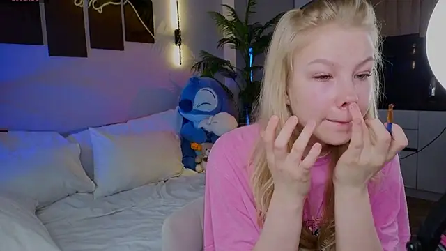 emilyshepar d online show from April 2026 02:18:02 AM