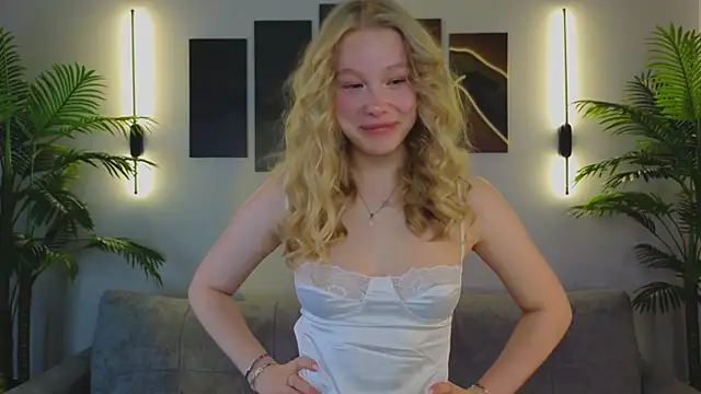 Snapshot of emilyshepar_d chatting on October 2025 02:06:01 AM emilyshepar d online show from October 2025 02:06:01 AM