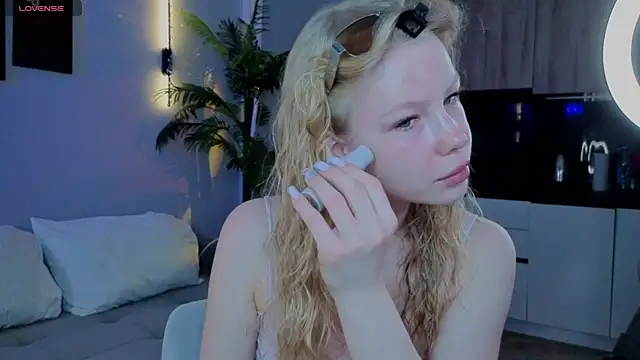 emilyshepar d online show from June 2026 02:33:01 AM