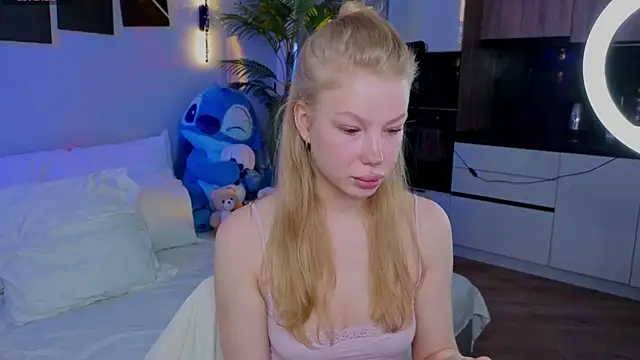emilyshepar d online show from May 2026 01:30:02 AM
