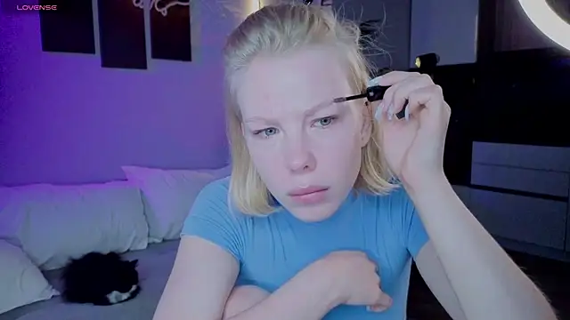 Snapshot of emilyshepar_d chatting on July 2026 01:19:02 AM emilyshepar d online show from July 2026 01:19:02 AM
