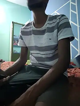 RAYI Queen 4 online show from April 2026 01:20:02 AM