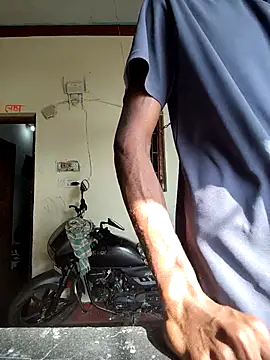 RAYI Queen 4 online show from January 2026 04:08:01 AM