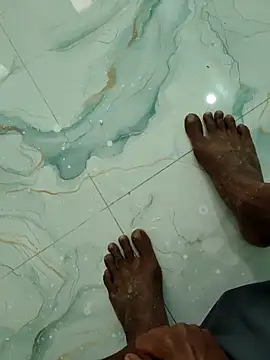 RAYI Queen 4 online show from February 2026 03:40:01 AM