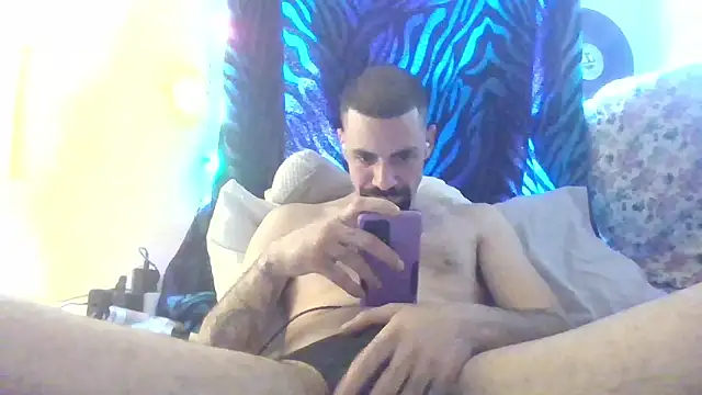 Snapshot of MartyTheSmarty chatting on February 2026 04:40:01 PM MartyTheSmarty online show from February 2026 04:40:01 PM