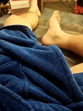 hubbyfun19 online show from December 2025 03:00:01 AM