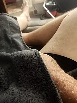 hubbyfun19 online show from November 2025 06:17:01 AM