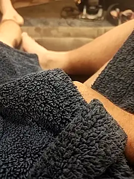 hubbyfun19 online show from October 2025 04:22:01 AM