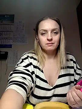 Ami Foxy online show from December 2025 11:47:01 AM