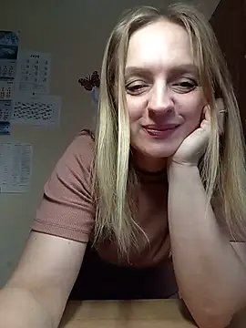 Snapshot of Ami_Foxy chatting on May 2026 09:49:01 AM Ami Foxy online show from May 2026 09:49:01 AM
