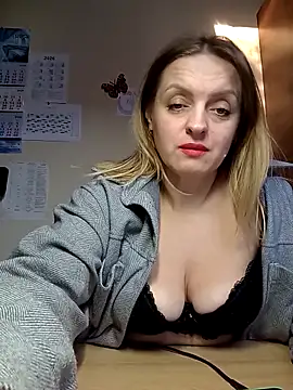 Ami Foxy online show from February 2026 01:10:01 PM