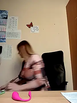 Snapshot of Ami_Foxy chatting on May 2026 05:44:02 AM Ami Foxy online show from May 2026 05:44:02 AM