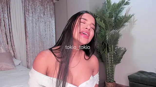Snapshot of Tokio_Tokio chatting on December 2024 01:24:02 AM Tokio Tokio online show from December 2024 01:24:02 AM