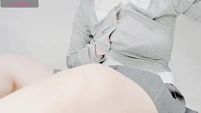 Snapshot of yaya_babe chatting on November 2025 03:27:01 PM yaya babe online show from November 2025 03:27:01 PM